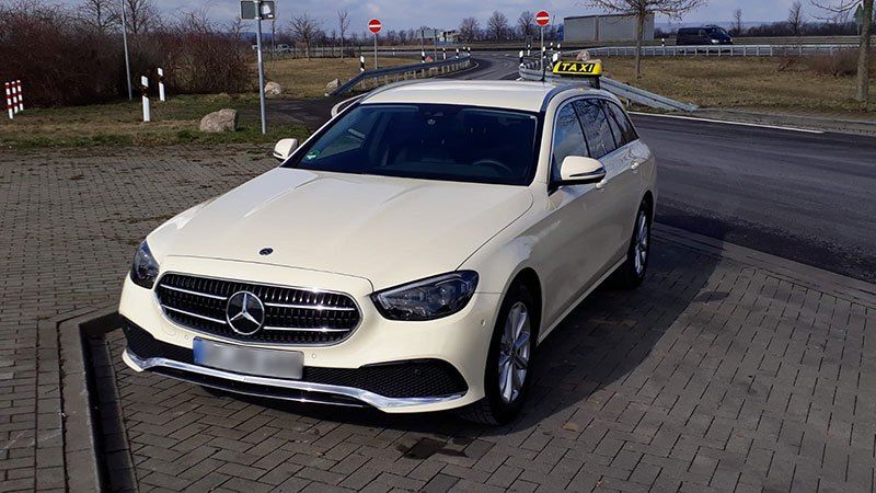 Taxiunternehmen zu Ihren Diensten